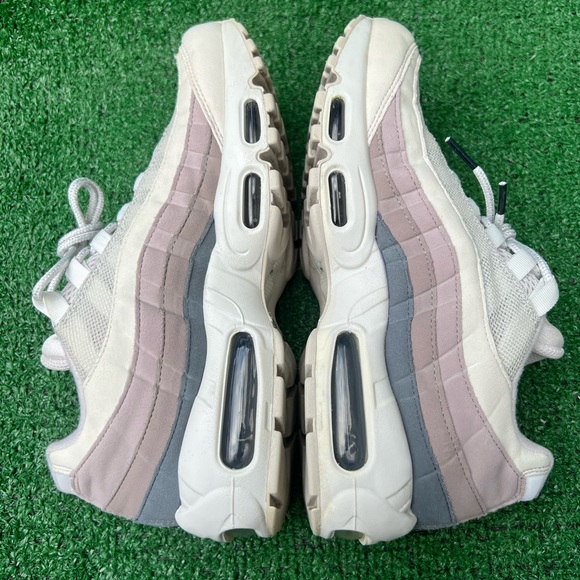 Nike Air Max 95 Shoes Vast Grey 307960-022 Shoes Women’s Size 9 pre- owned - Picture 10 of 16